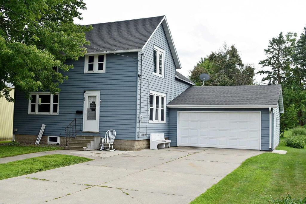 106 E Vernon Street, Stacyville