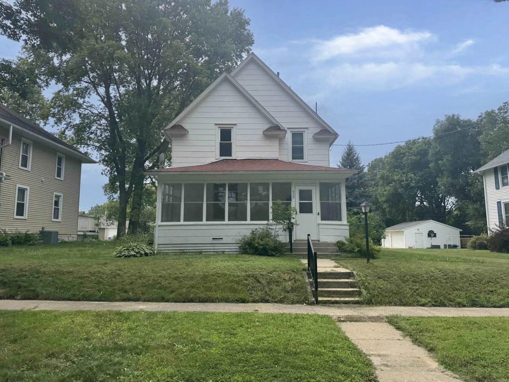 920 N Adams Avenue, Mason City