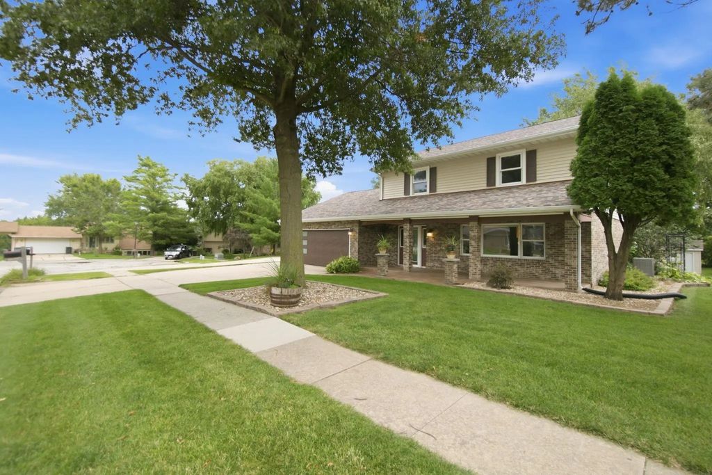 1417 Oakcrest Drive, Waterloo