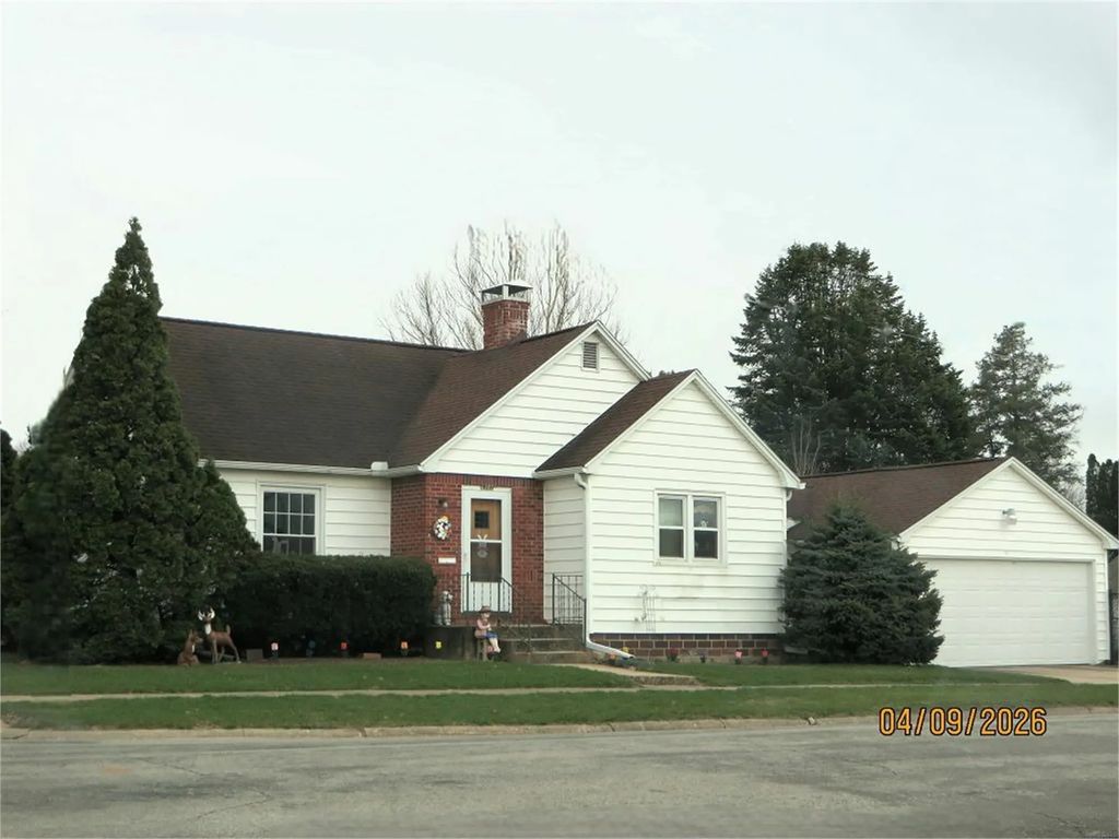 1102 F Avenue, Grundy Center