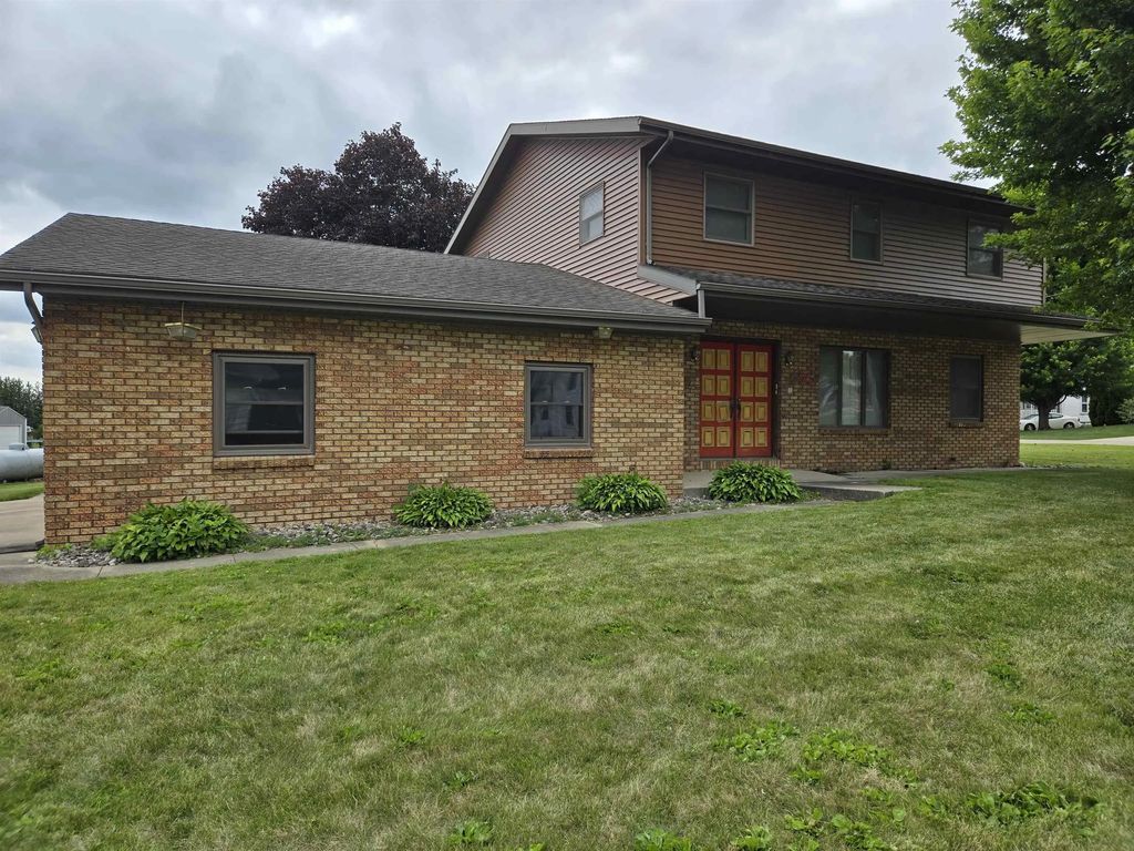204 West St., Protivin