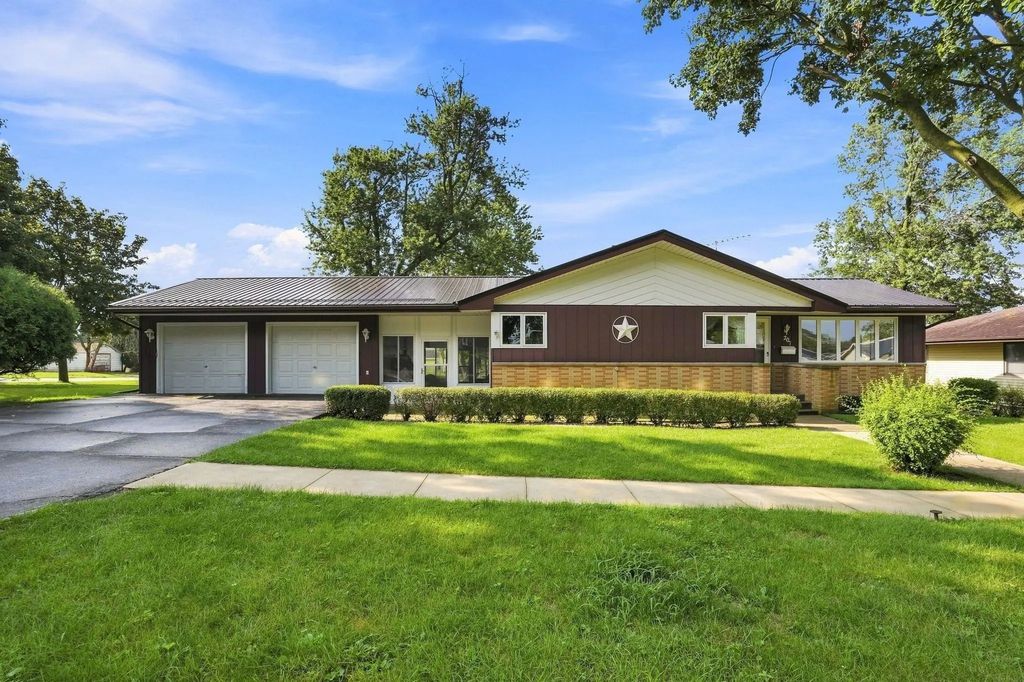 207 E Washington Street, Alta Vista