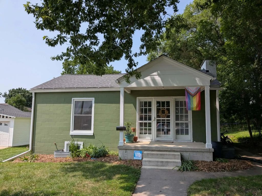309 Ohio Street, Decorah