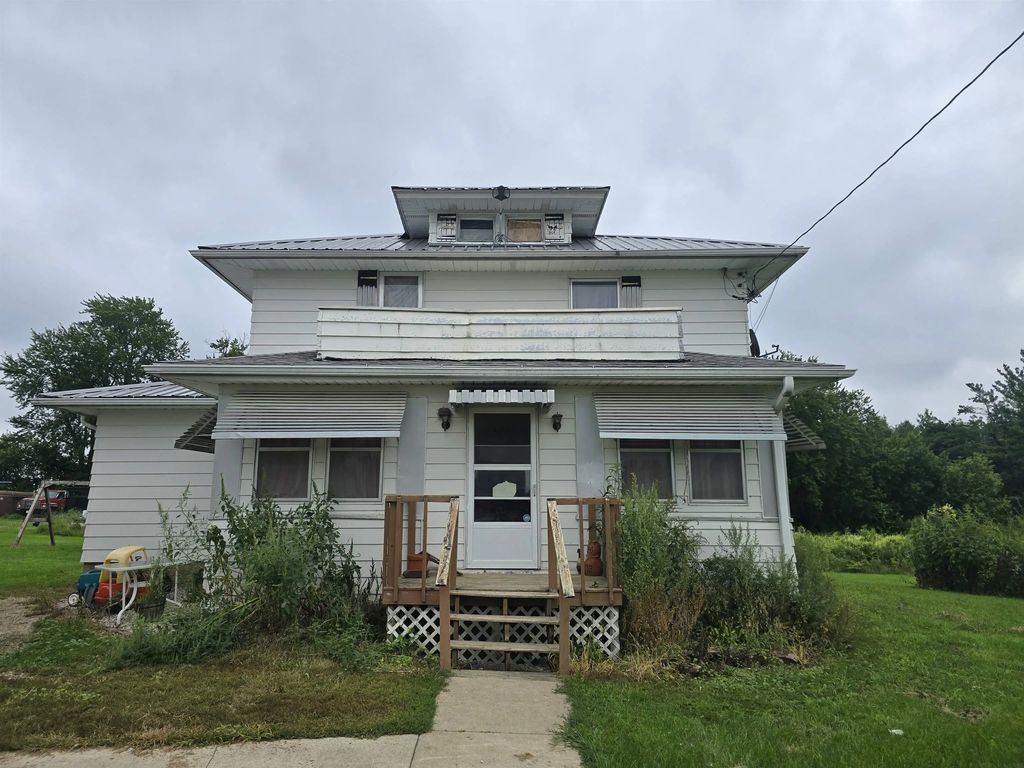 3235 110th Street, Waucoma