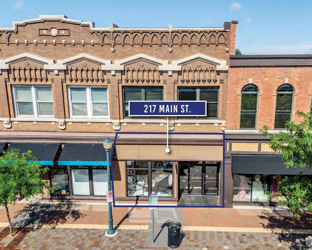 217 Main Street, Cedar Falls