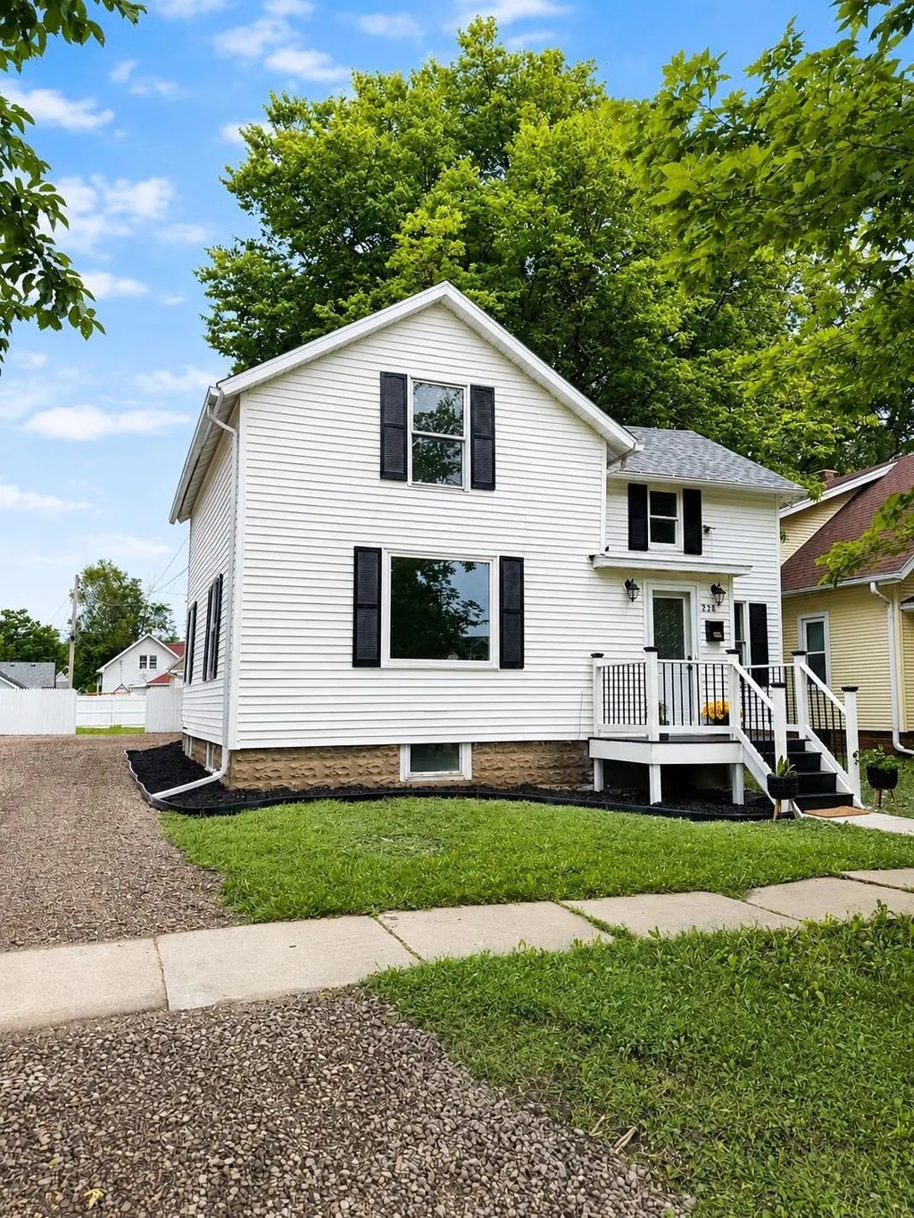 226 4th Avenue, Cresco