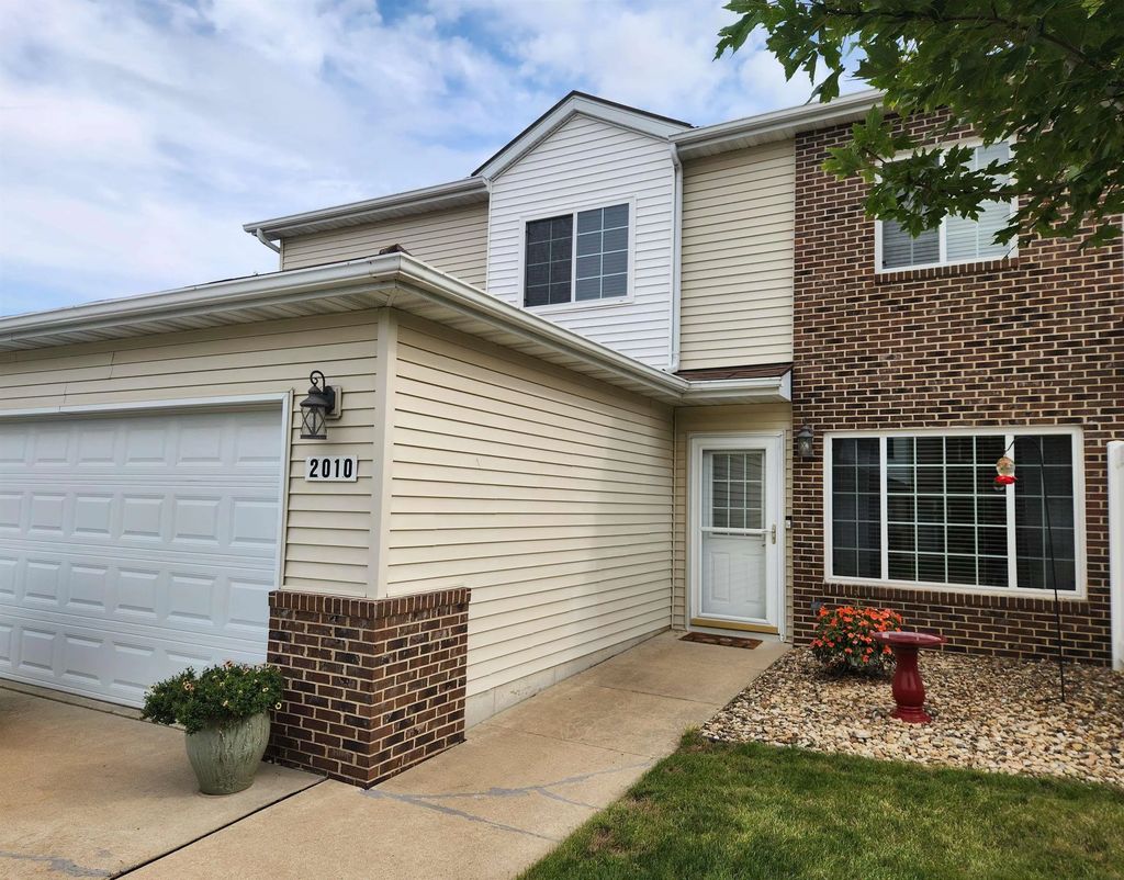 2010 Cassi Ridge, Waterloo