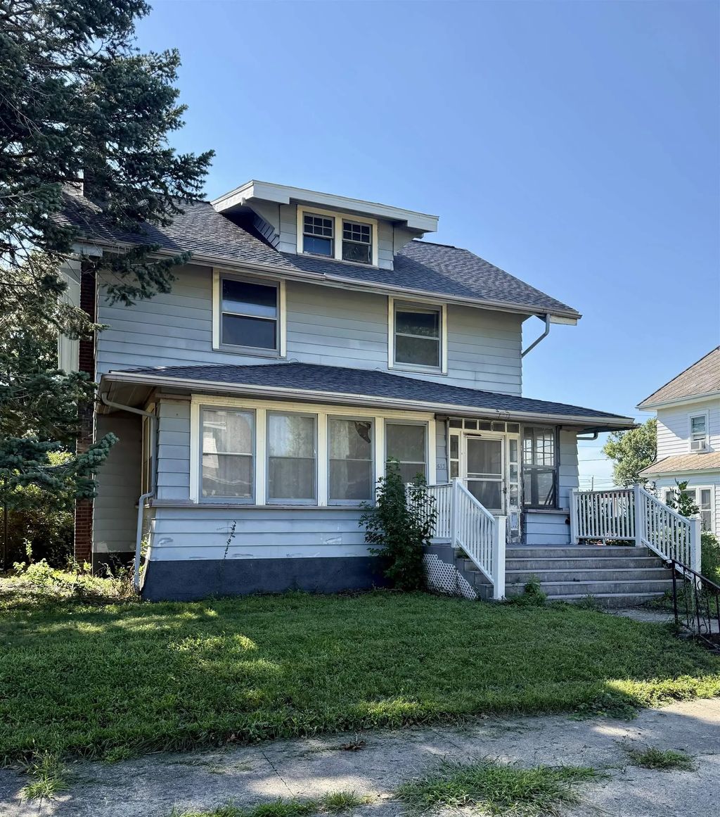 513 West Street, Reinbeck