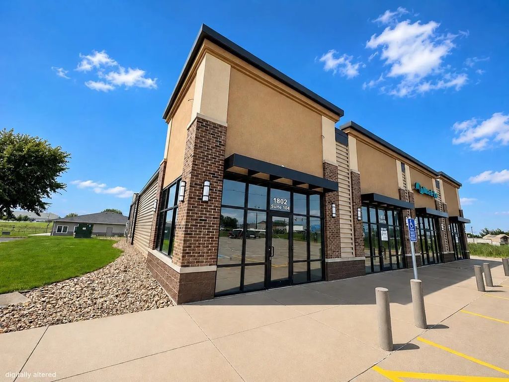 1802 Sw 4th Street 104, Waverly