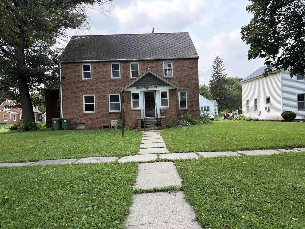 315 Locust Street, Allison