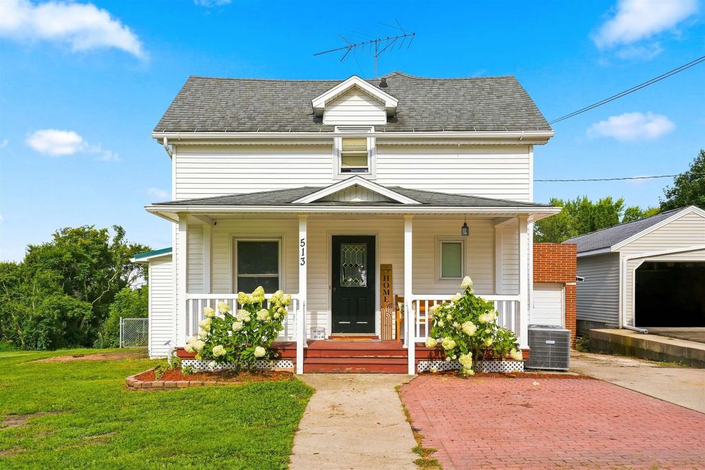 513 Commercial Street, Strawberry Point