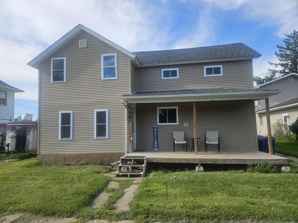 103 Grove St., Fairbank