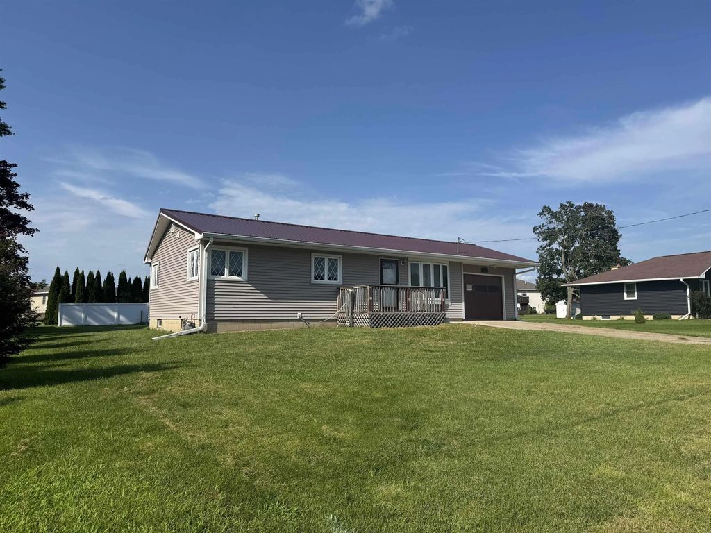 1135 Ainsworth, Jesup