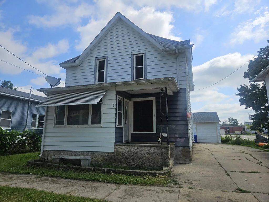 109 1st Ave. Nw, Oelwein