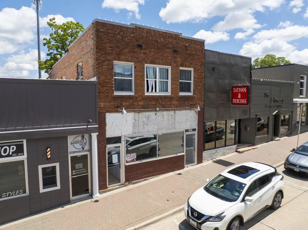 2218 College Street, Cedar Falls
