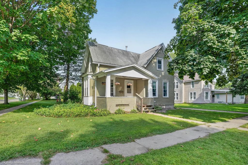 621 Iowa Street, Cedar Falls