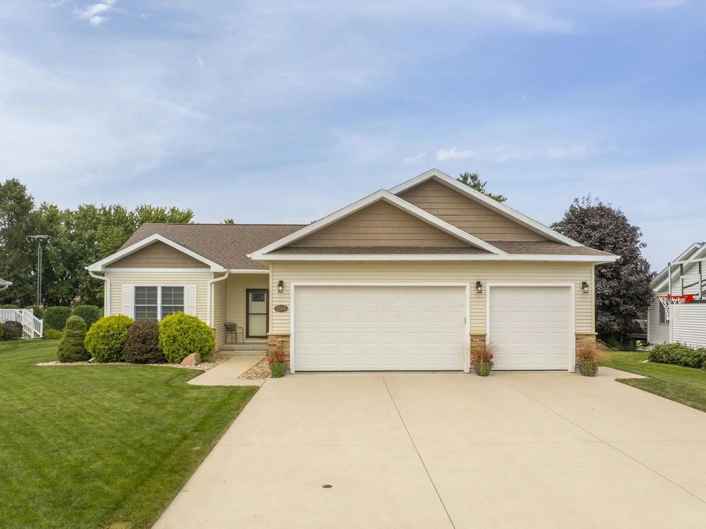 2500 Nw Park 2nd Avenue, Waverly