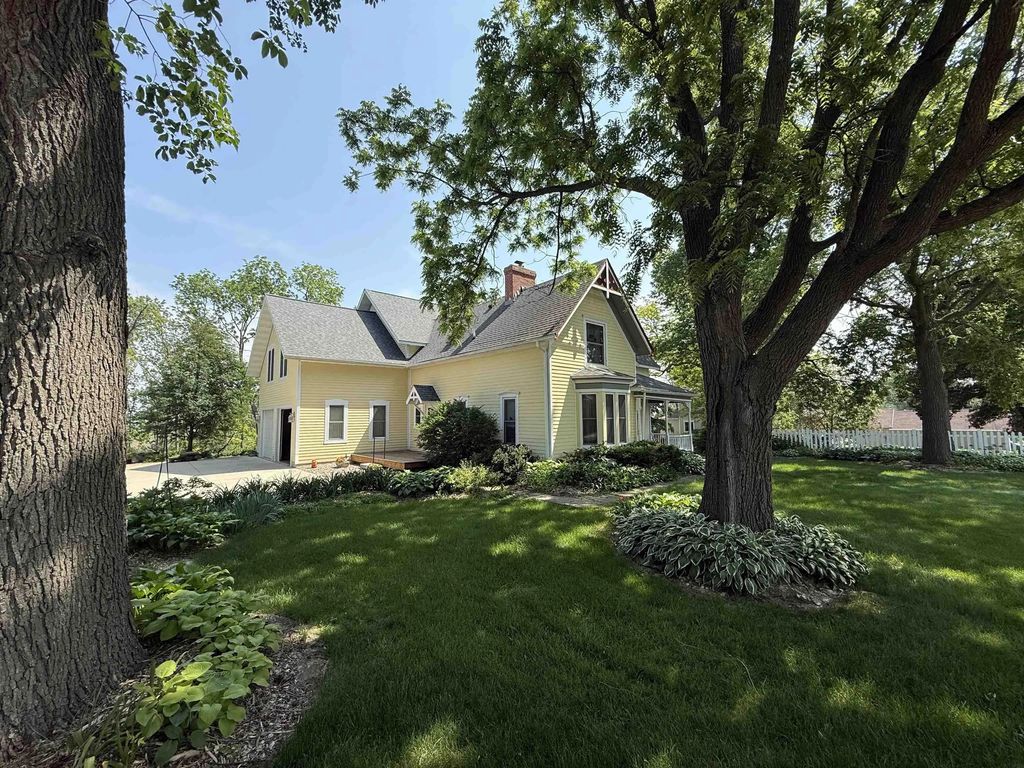 407 W North Street, Calmar