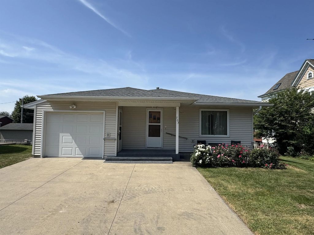 703 4th Street, Parkersburg