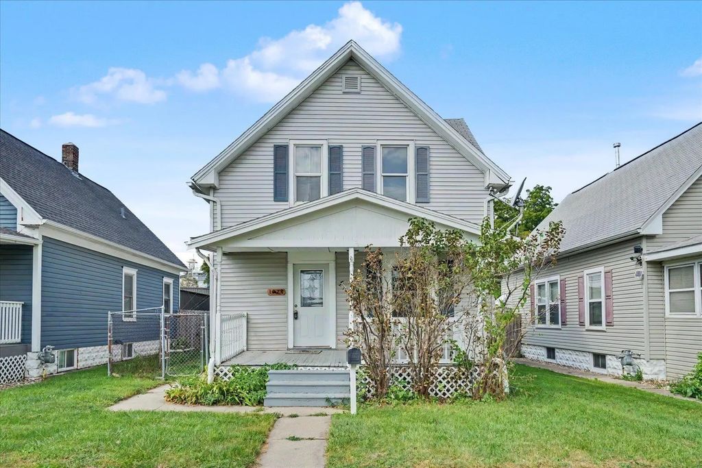 1024 Sw 9th Street, Cedar Rapids