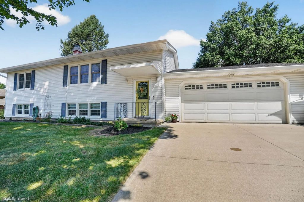 1416 Laurel Circle, Cedar Falls