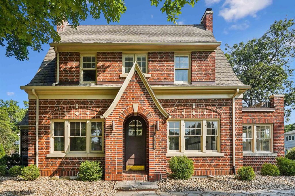 3018 Rainbow Drive, Cedar Falls