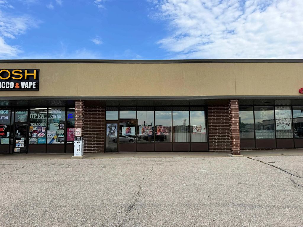 6322 University Avenue K, Cedar Falls