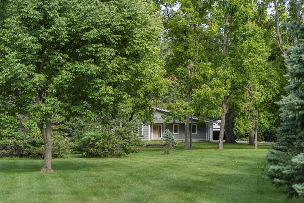 1462 Benson Avenue, Fairbank