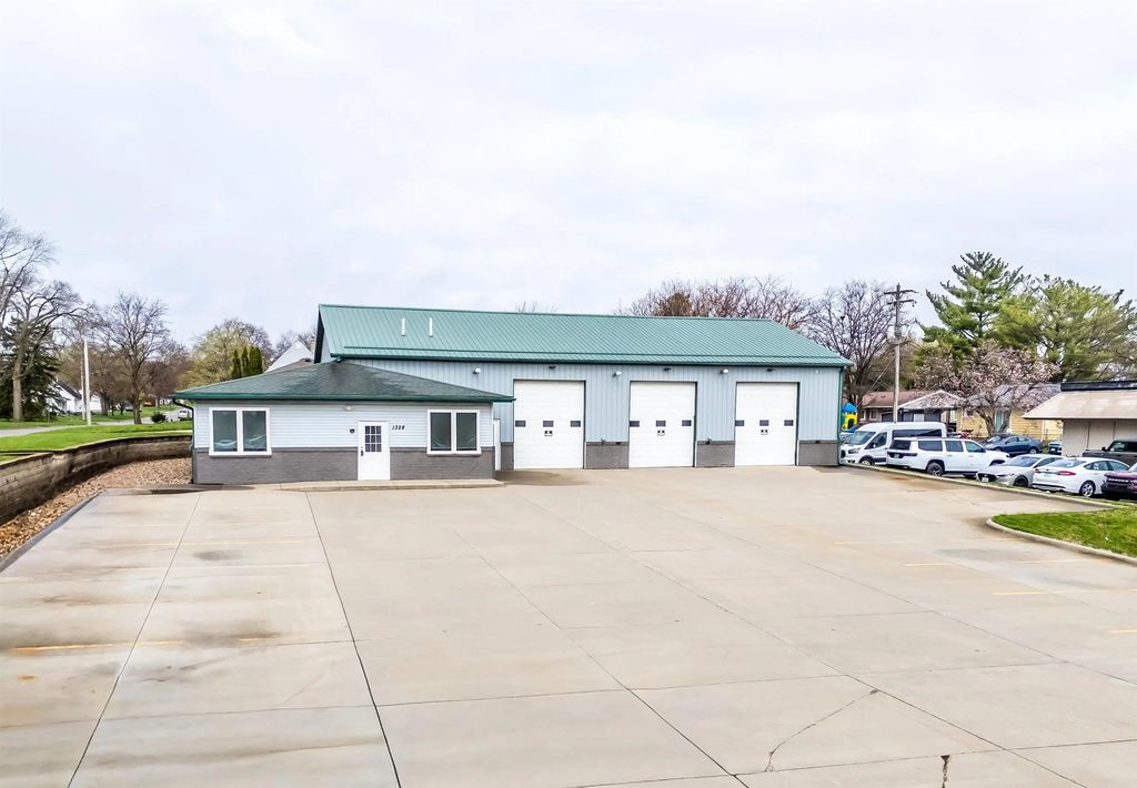 1328 La Porte Road, Waterloo