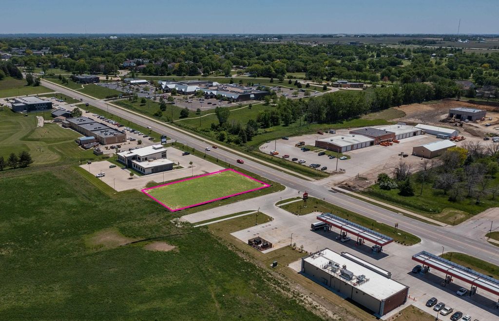 Village West 2nd Addn Lot 2, Waterloo