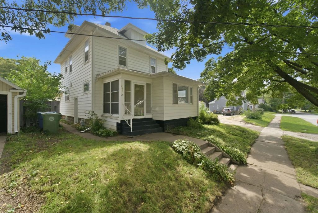 609 Moir Street, Waterloo