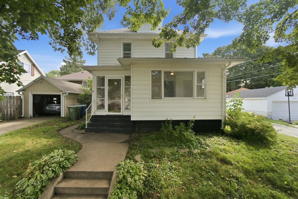609 Moir Street, Waterloo