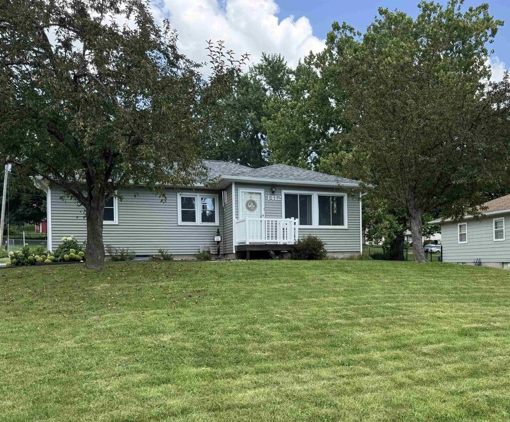 1412 Pleasant Valley Drive, Waterloo