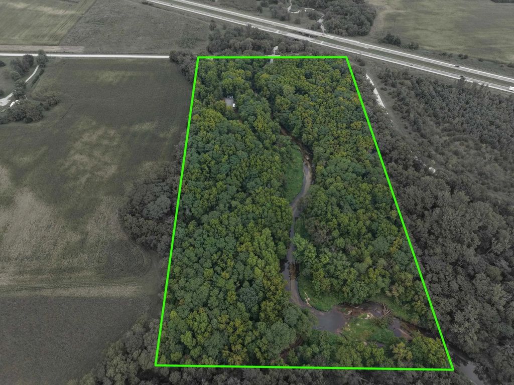 12512 Wellman Road, LaPorte City