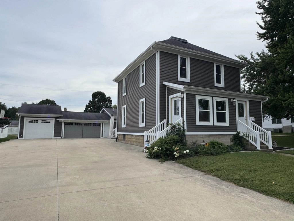 129 W Grand Street, Monticello