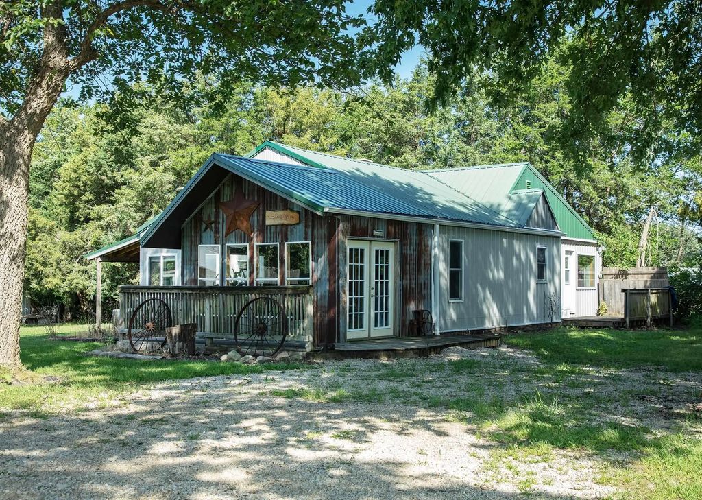 21764 Hwy 3, Allison