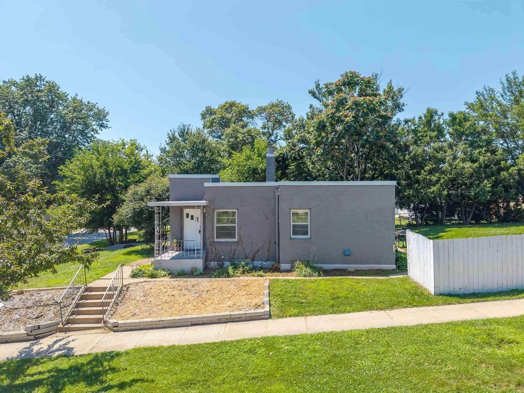 603 W 18th Street, Cedar Falls