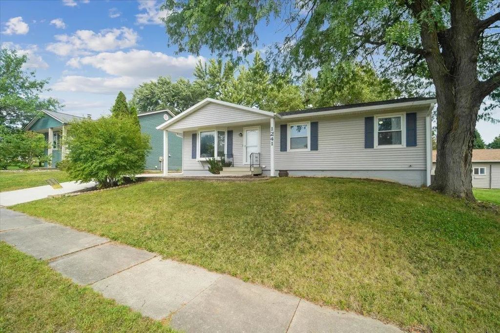 1241 Ingersoll Road, Waterloo