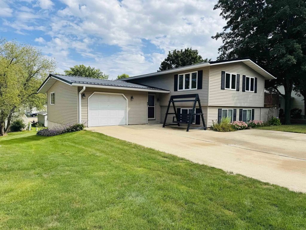 401 Sunny Lane Street, Denver