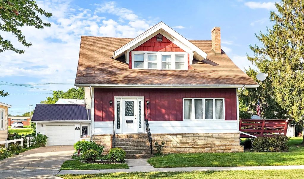 117 Nw 3rd Street, Hopkinton