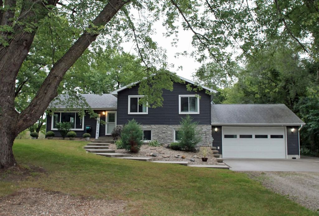 427 N Maple Street, Janesville