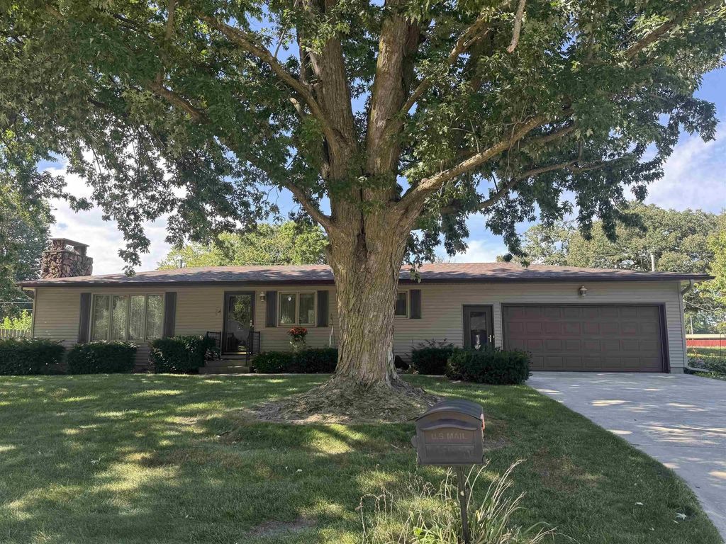208 Cedar Circle, Charles City
