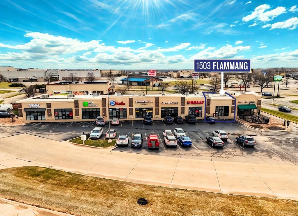 1503 Flammang Drive, Waterloo