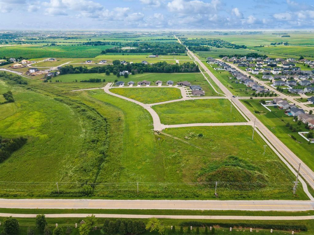 West Glen Development Land, Cedar Falls