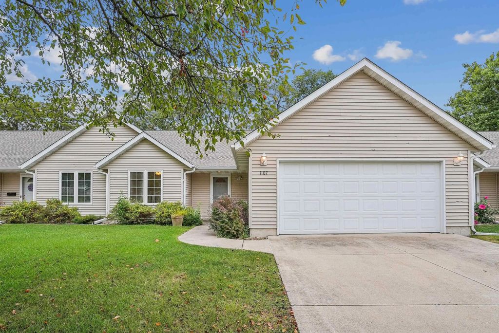 1107 Bobbi Lane, Waterloo