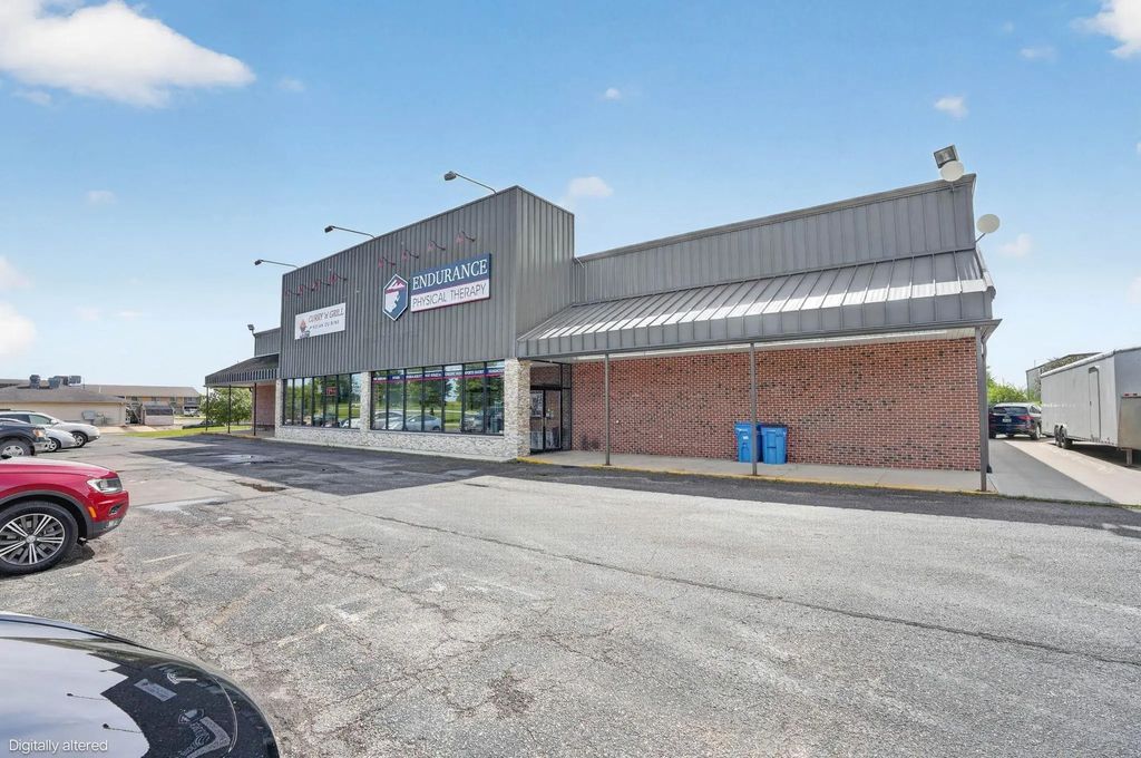 2201 Commerce Drive Ste 3, Grundy Center