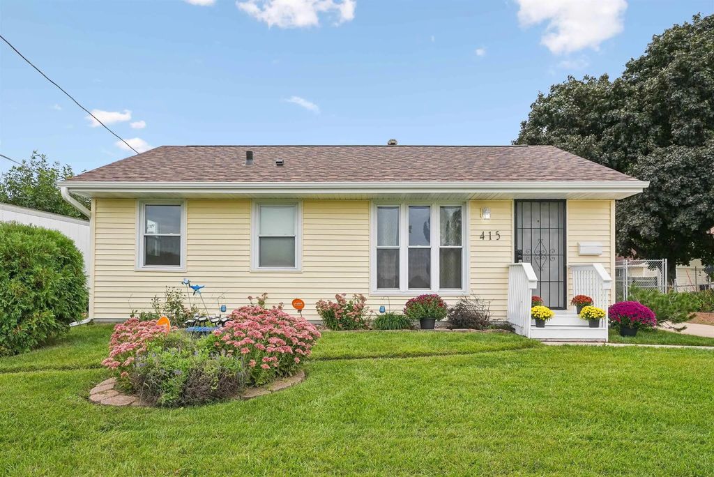 415 Greenbrier Road, Waterloo