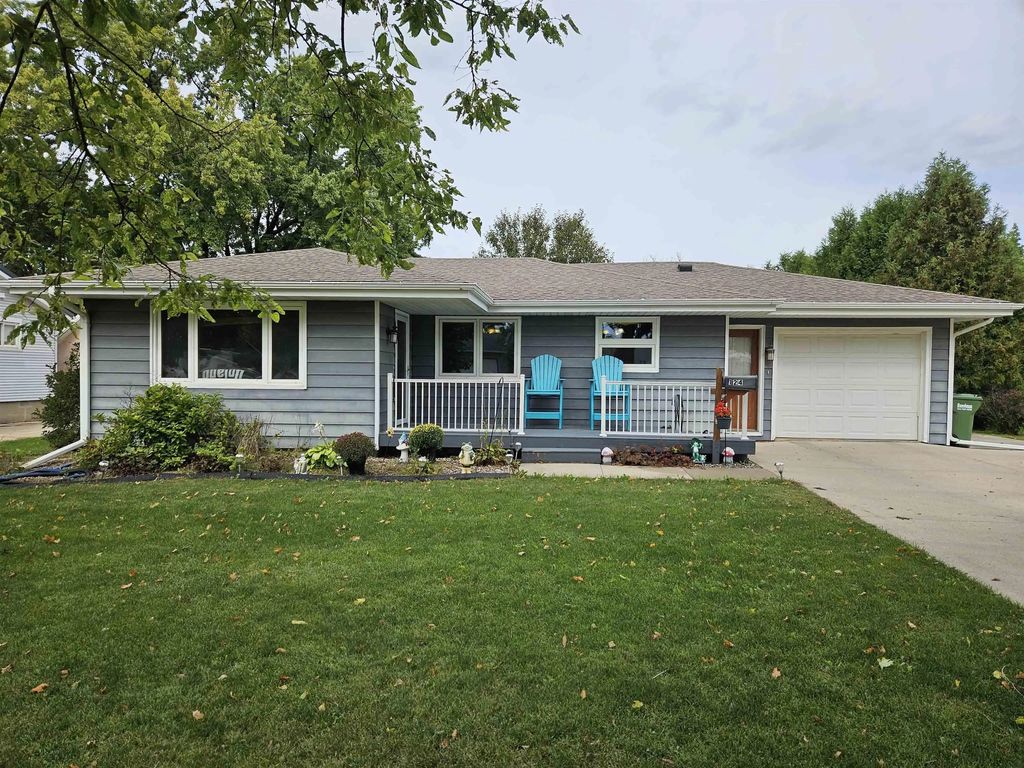 124 Sw 4th Avenue, Cresco