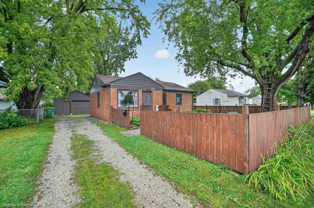 1670 Sager Avenue, Waterloo