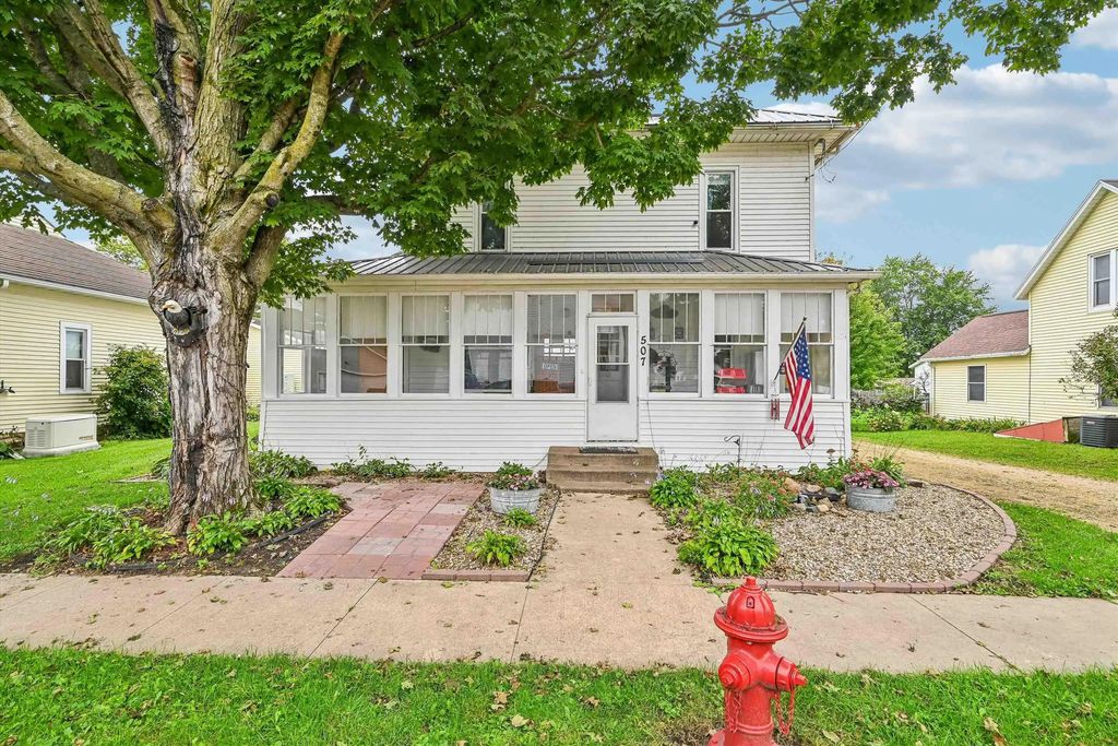 507 Resident Street, Olin
